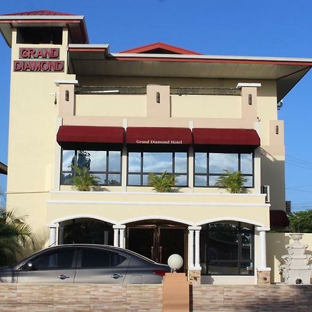 Grand Diamond Hotel Trinidad Piarco エクステリア 写真
