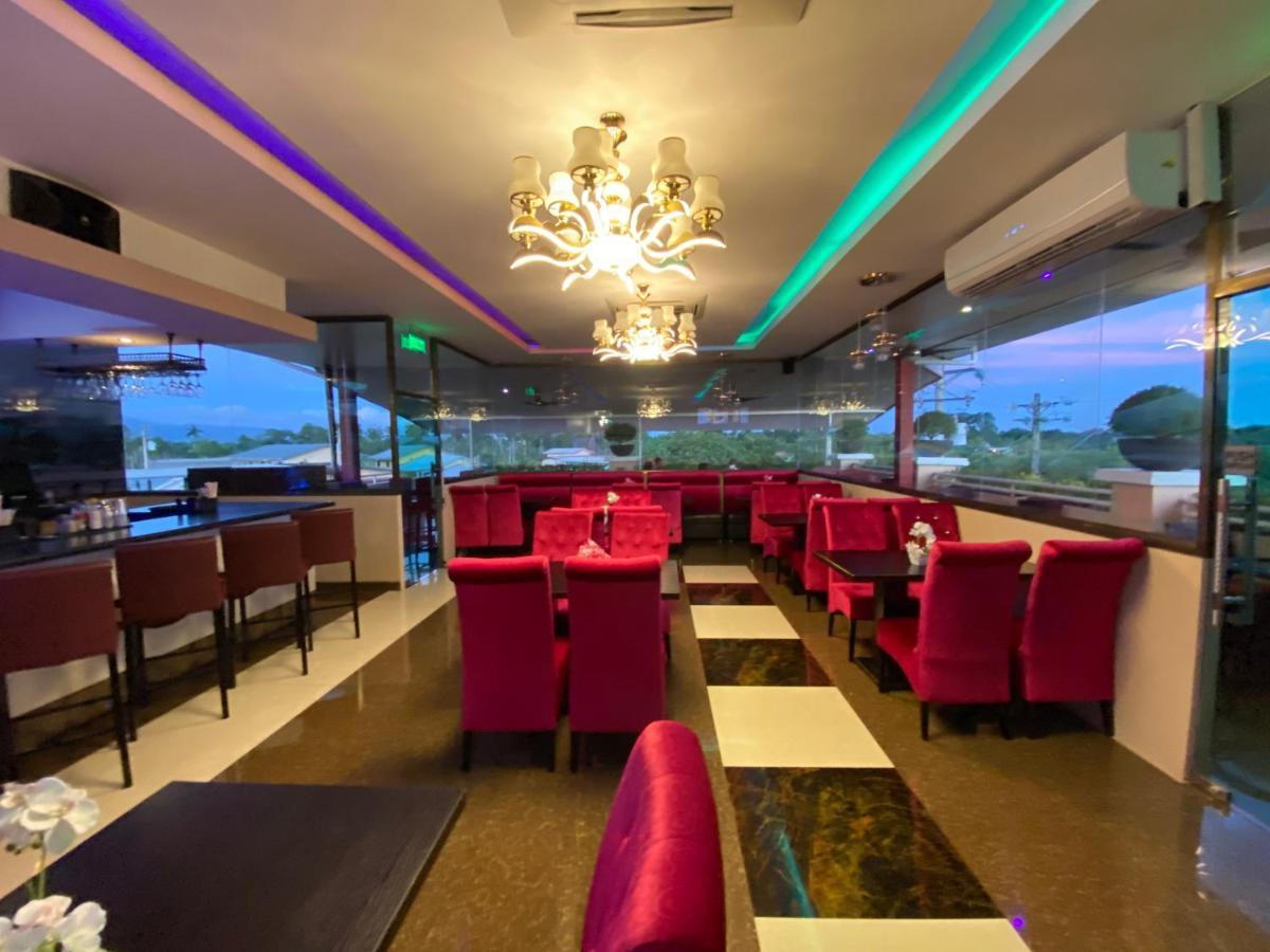 Grand Diamond Hotel Trinidad Piarco エクステリア 写真