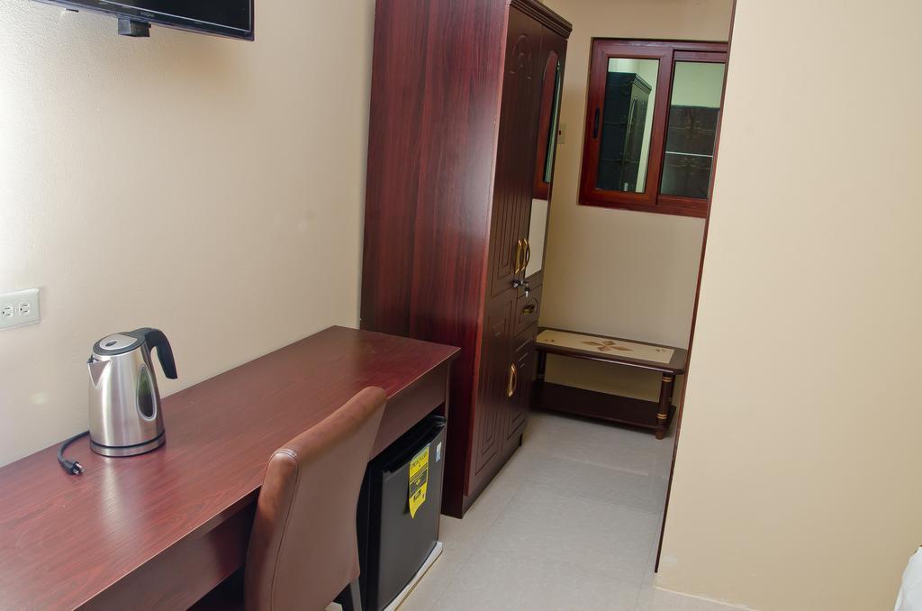 Grand Diamond Hotel Trinidad Piarco エクステリア 写真