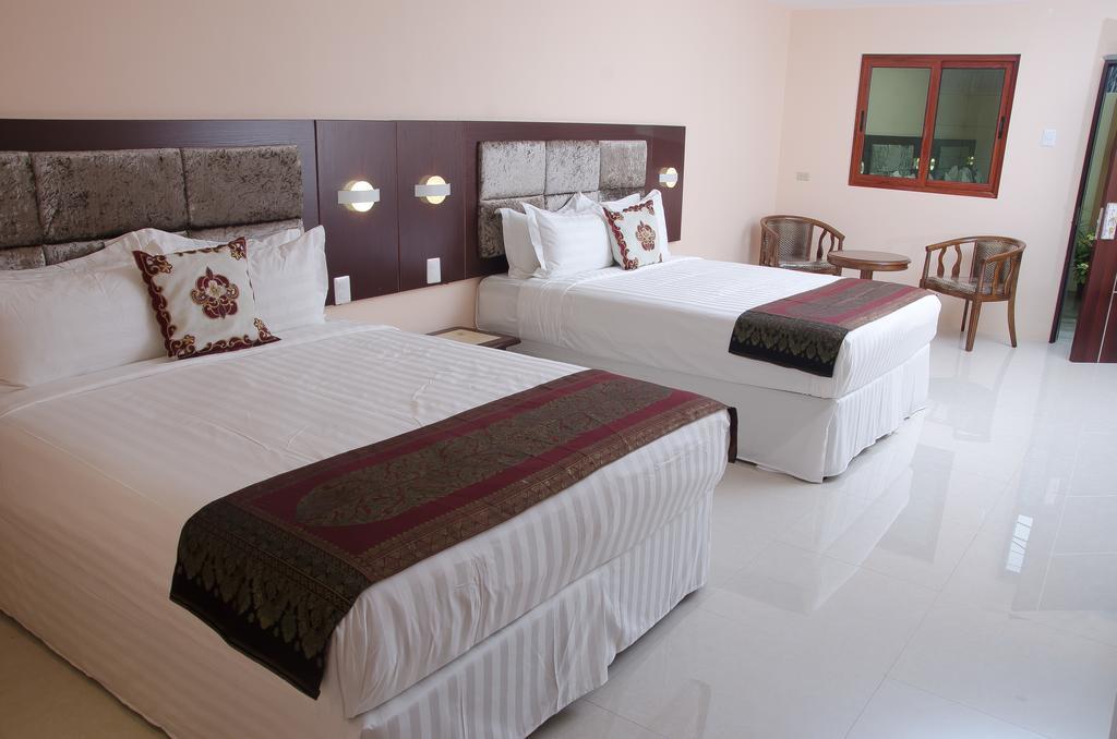 Grand Diamond Hotel Trinidad Piarco エクステリア 写真